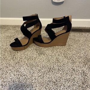 Brash Black Wedges